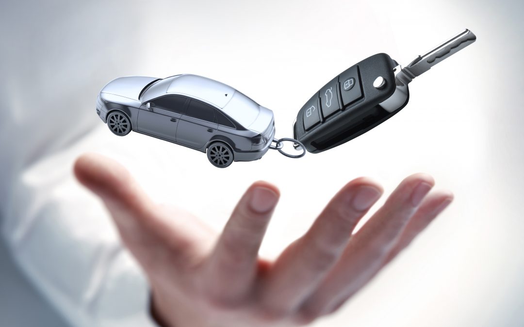 When to Call a Car Key Locksmith vs. Car Dealership